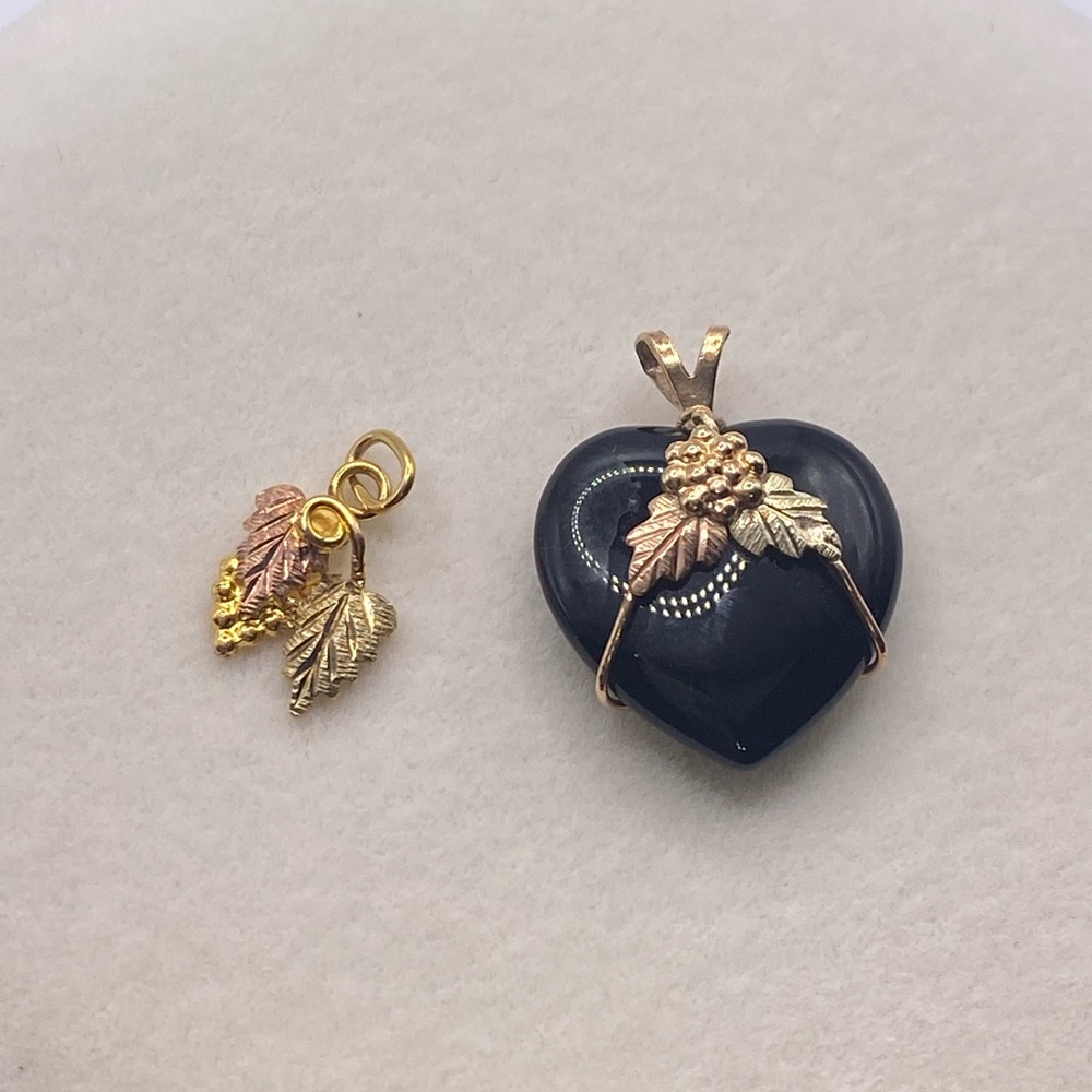 (SOLD) 10k two tone gold onyx pendants - Picture 5 of 6